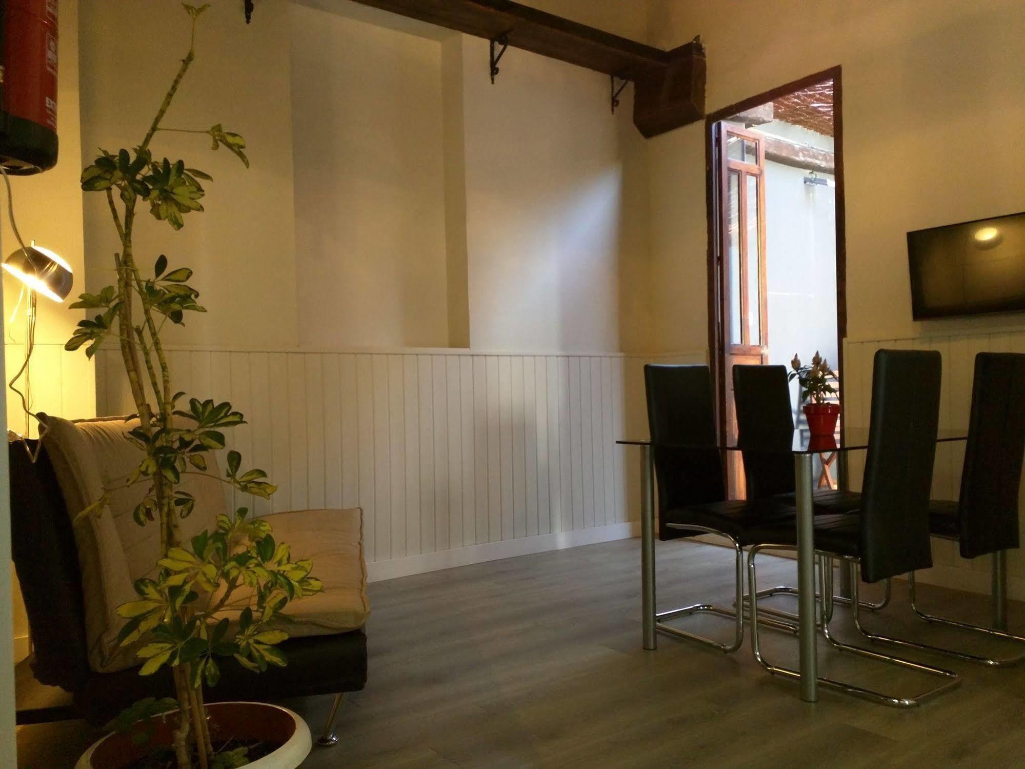 Nwt Paradise Urban Hostel Alicante Eksteriør billede