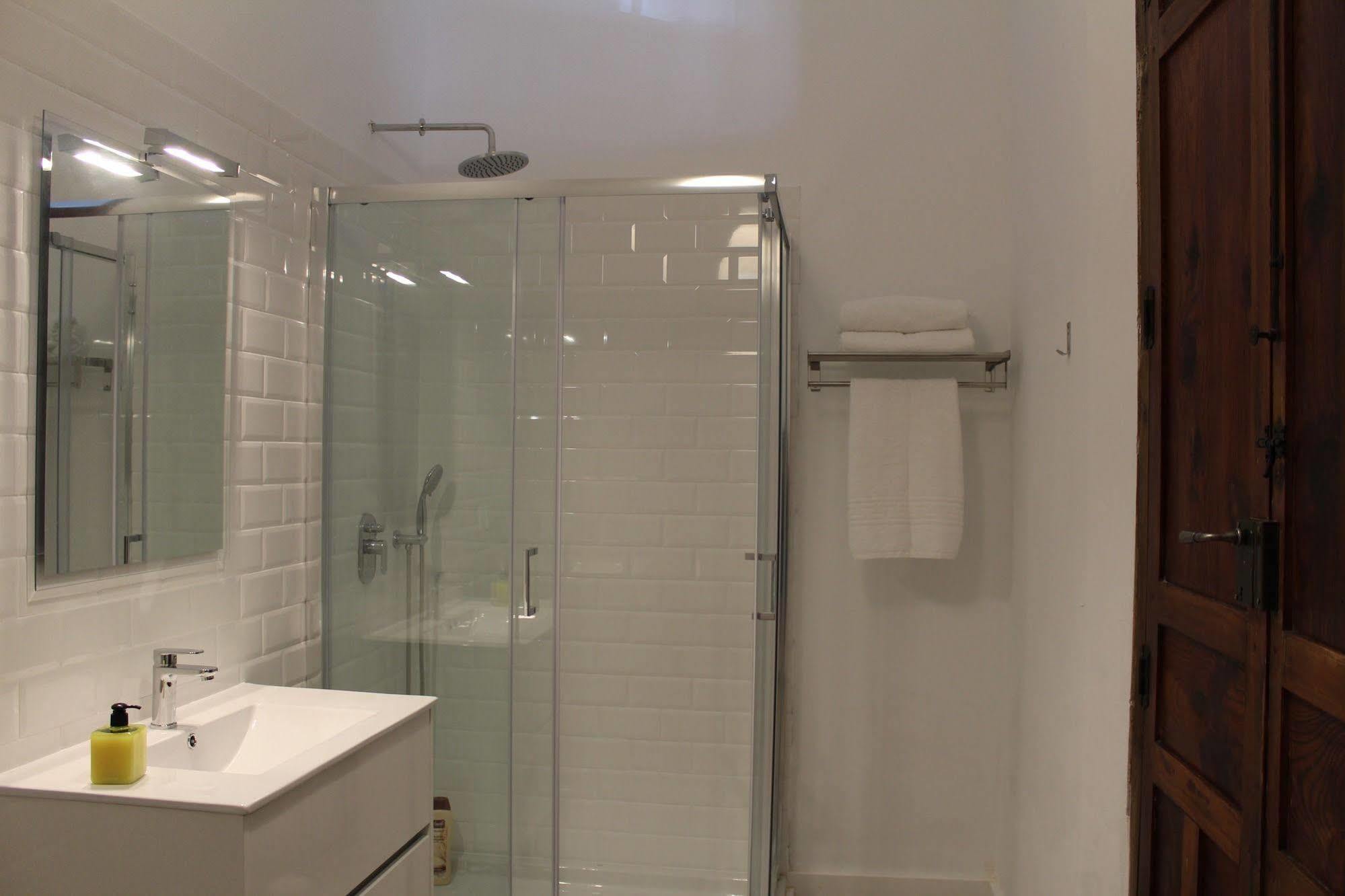 Nwt Paradise Urban Hostel Alicante Eksteriør billede