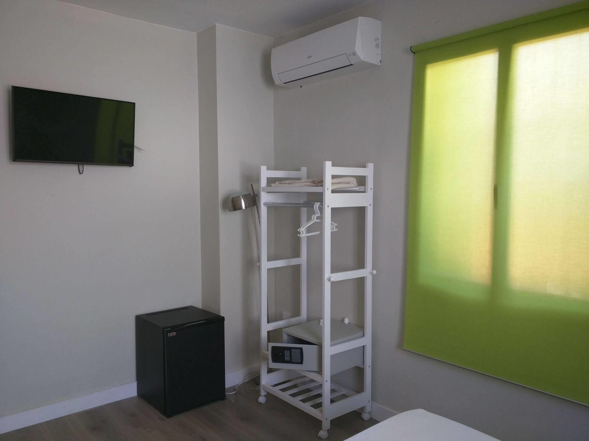 Nwt Paradise Urban Hostel Alicante Eksteriør billede