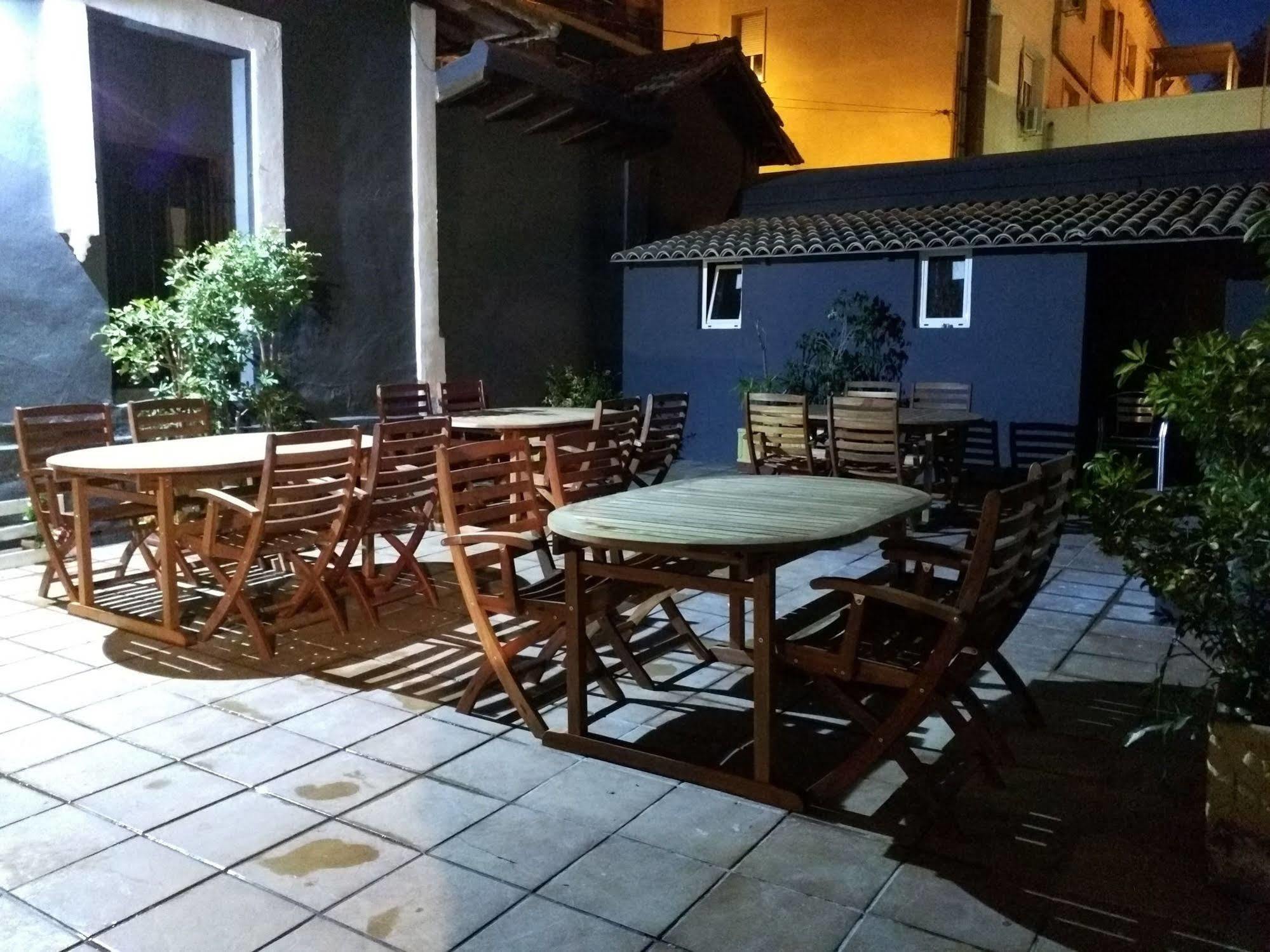 Nwt Paradise Urban Hostel Alicante Eksteriør billede