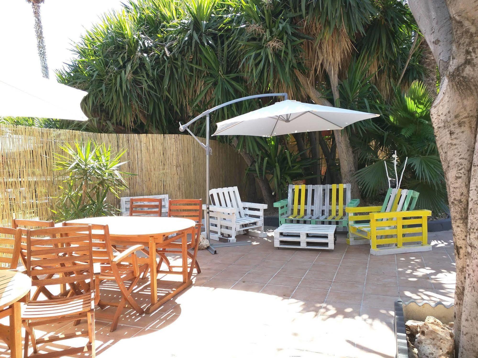 Nwt Paradise Urban Hostel Alicante Eksteriør billede