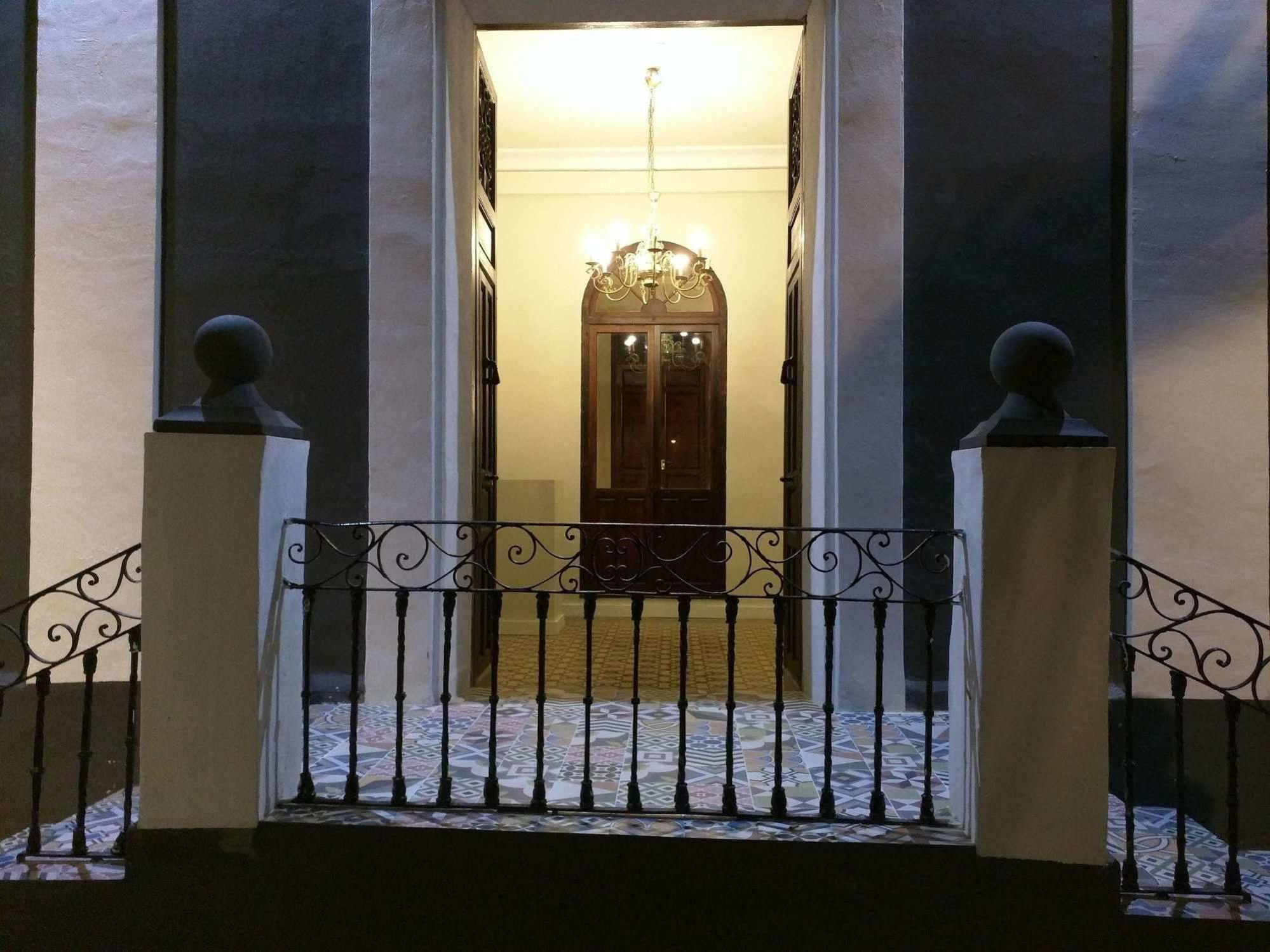 Nwt Paradise Urban Hostel Alicante Eksteriør billede
