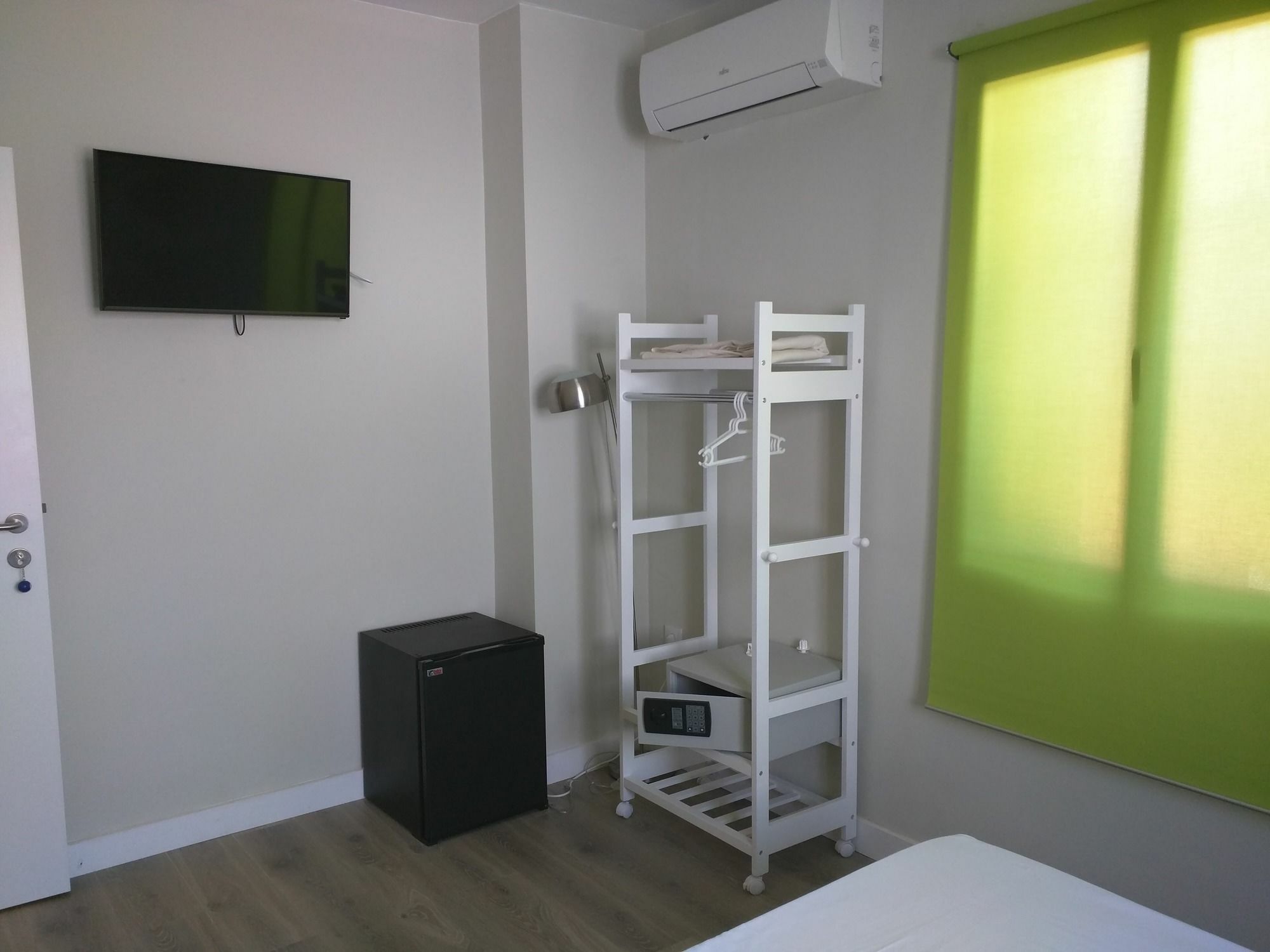 Nwt Paradise Urban Hostel Alicante Eksteriør billede